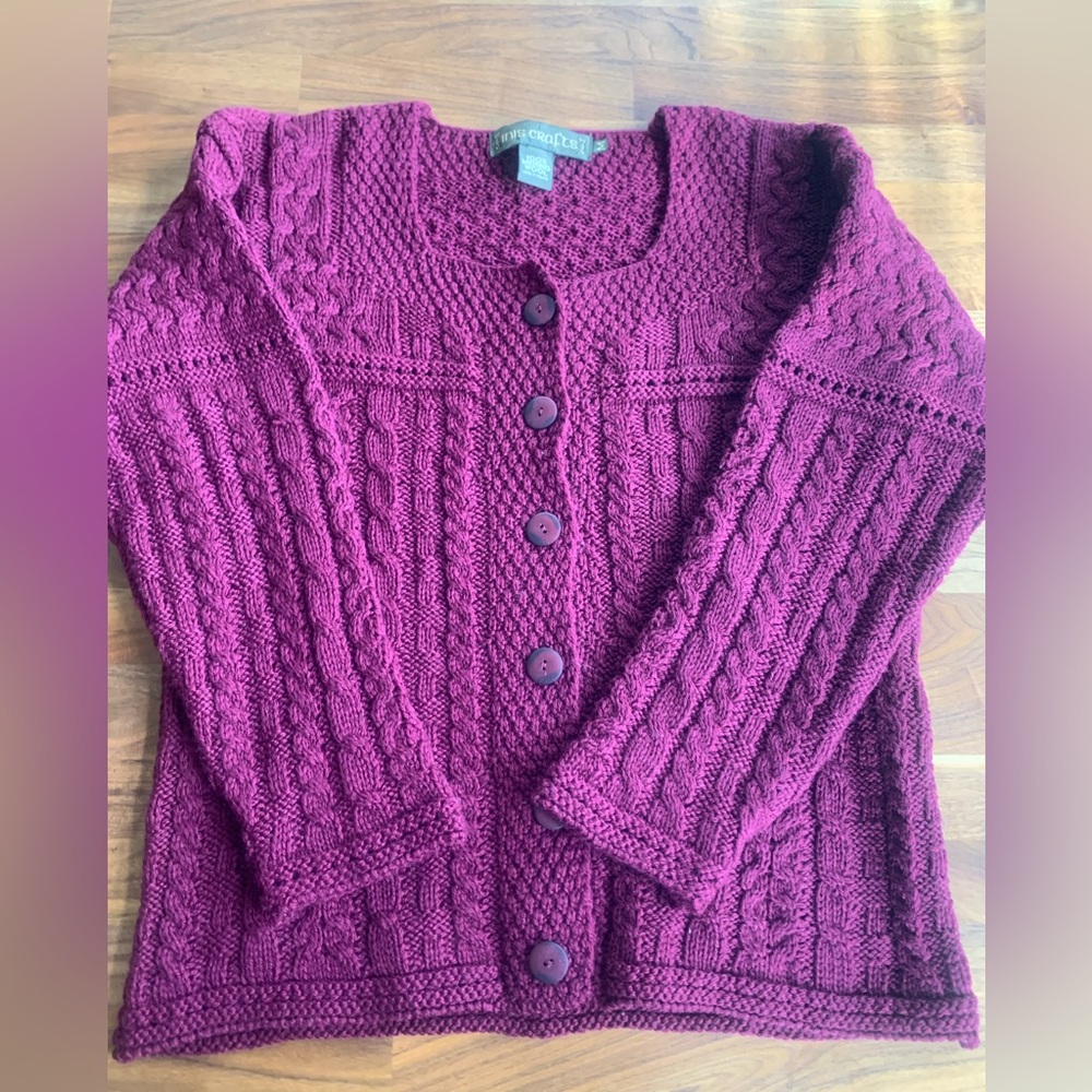 NWOT COZY Fine Merino Wool Irish made Cable fishermen Knit Cardigan Wine / Cran